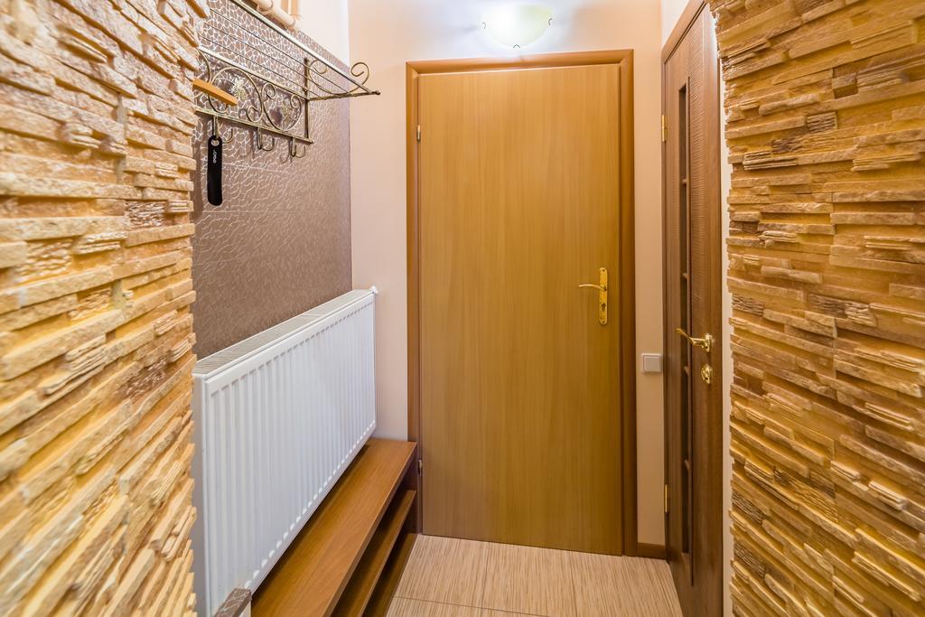 Rynok Square 5 Зі Світлом! Apartman Lviv Kültér fotó